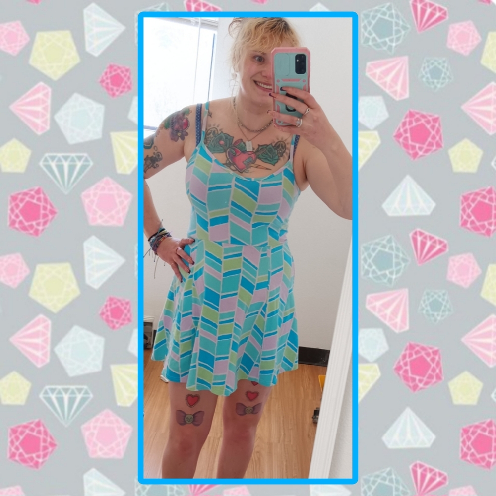 2 Mini Dresses - Picture 3 of 3